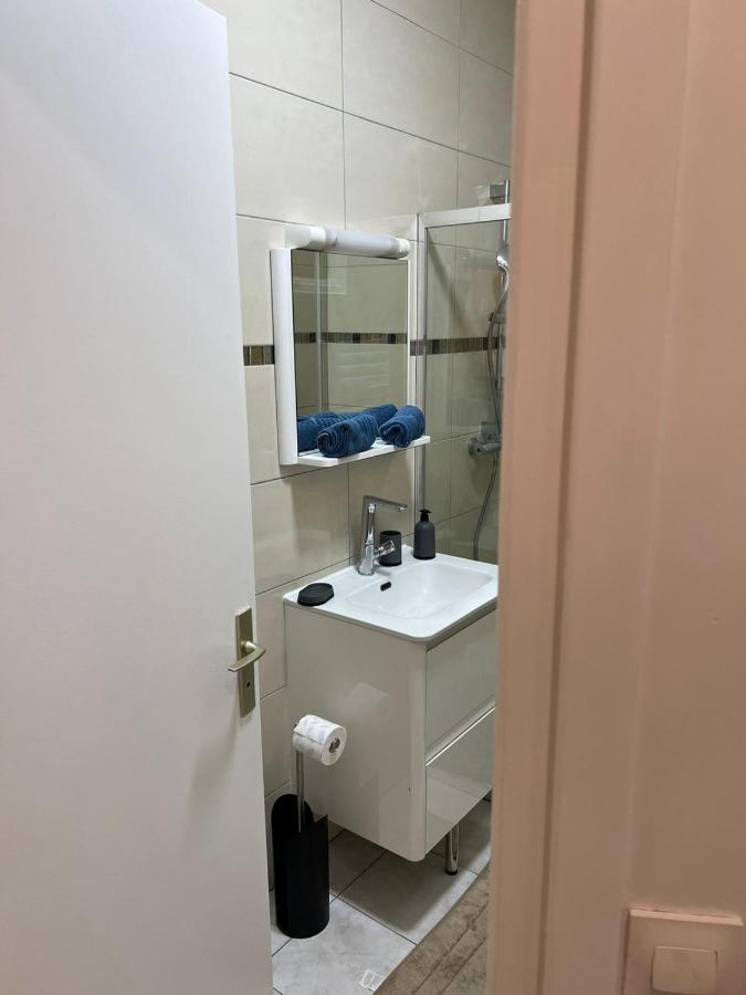 Апартаменти Studio Sacre-Coeur Montmartre - Hala Париж Екстер'єр фото
